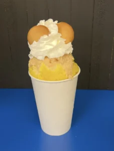 bananna cream flavored snoball with vanilla wafers and whipped cream